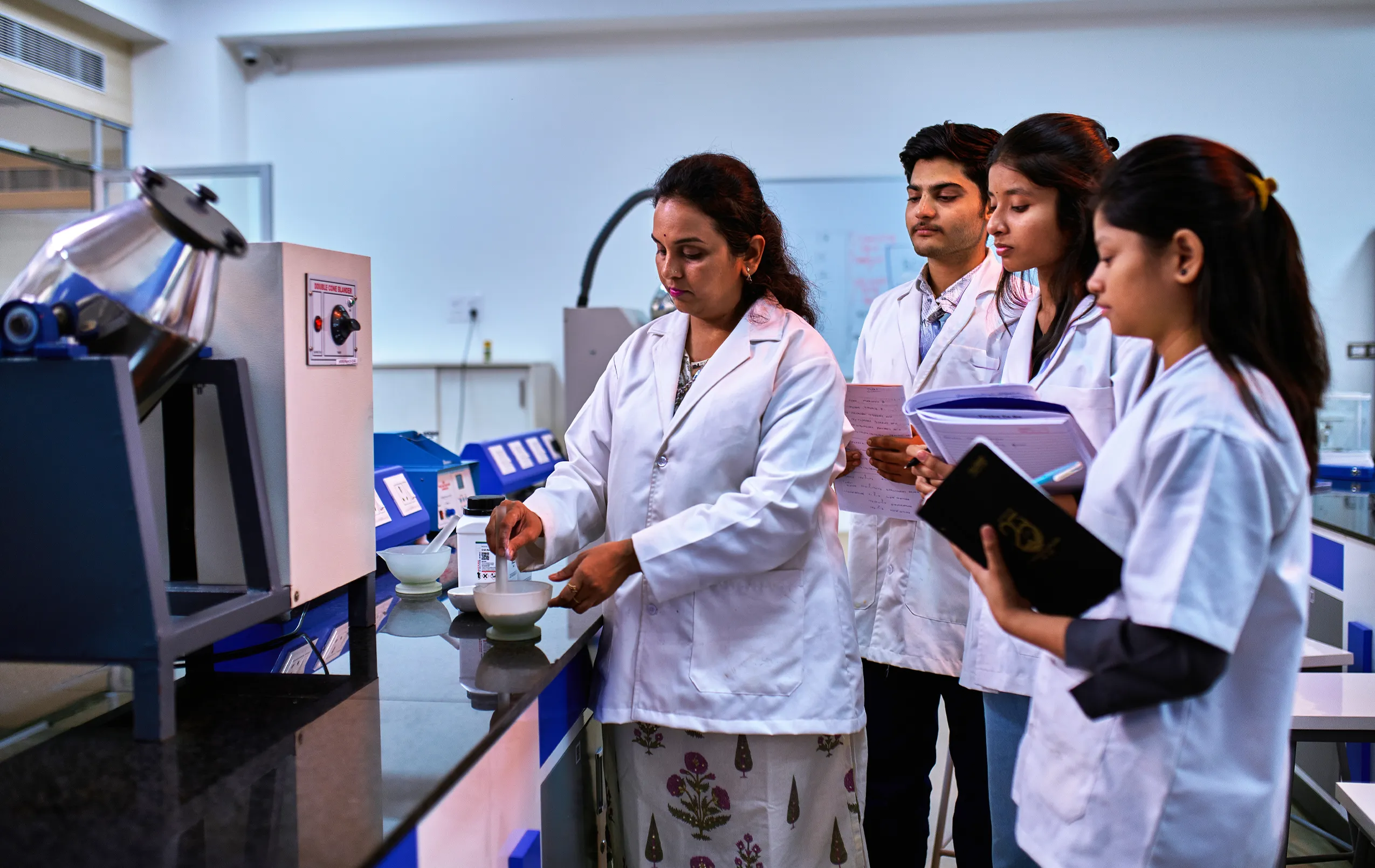 A student wearing the university's uniform.